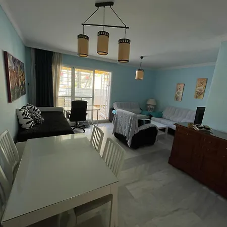 Acogedor Apartamento Los Nidos, Carihuela *